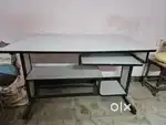 Sturdy Computer / Study Table – Good Condition
