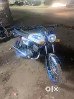 Yamaha R135
