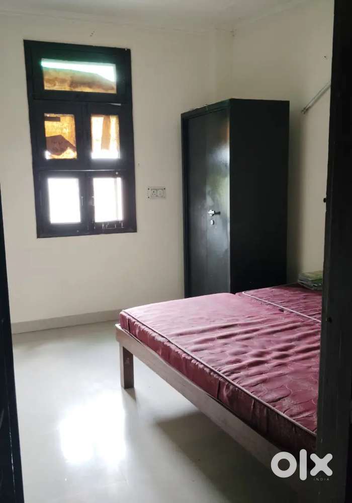One Room is available in a 2BHK preoccupied flat, female vegetarian