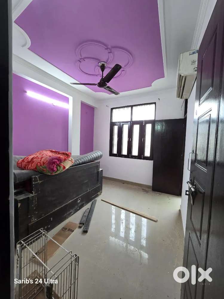 4th floor with terrace Hari Masjid, 2 Bhk, 60 Gaz