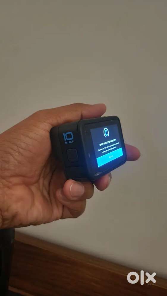 Go pro hero 10 action camera unused 2yr old with Bill box everything