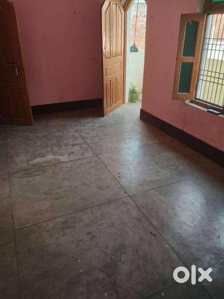 PG / Family Room Available – Near Ghazipur Railway Station Affordable