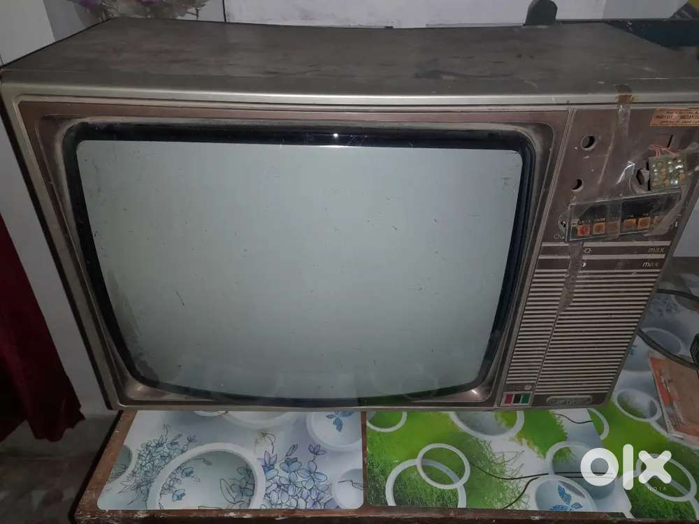 Uptron Colour TV in working condition.quality material and strong body