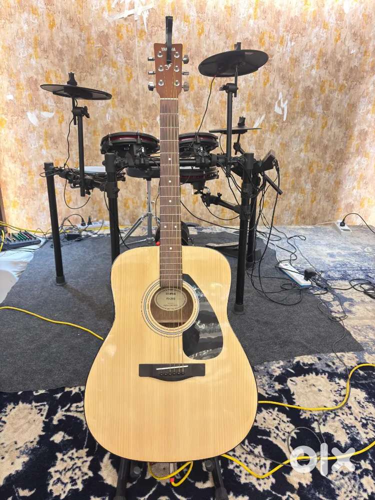 Guitar Yamaha