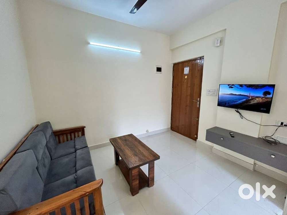 READY TP MOVE-IN  ZERO BROKERAGE 1BHK FLATS IN WHITEFIELD .