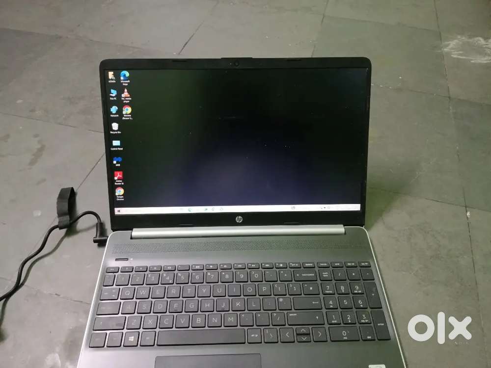 HP Laptop - Intel i5 10th Gen 4GB RAM 256GB SSD Good condition