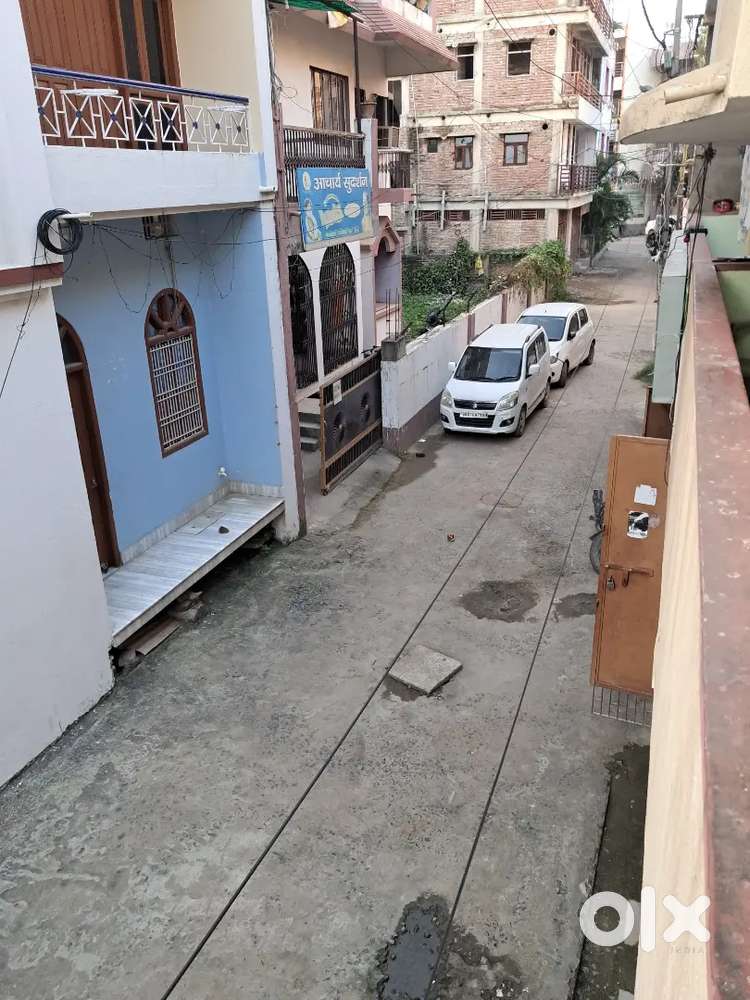 TO-LET for Godown and office