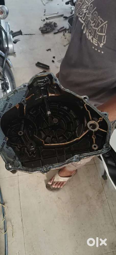 TWO WHEELER MECHANIC