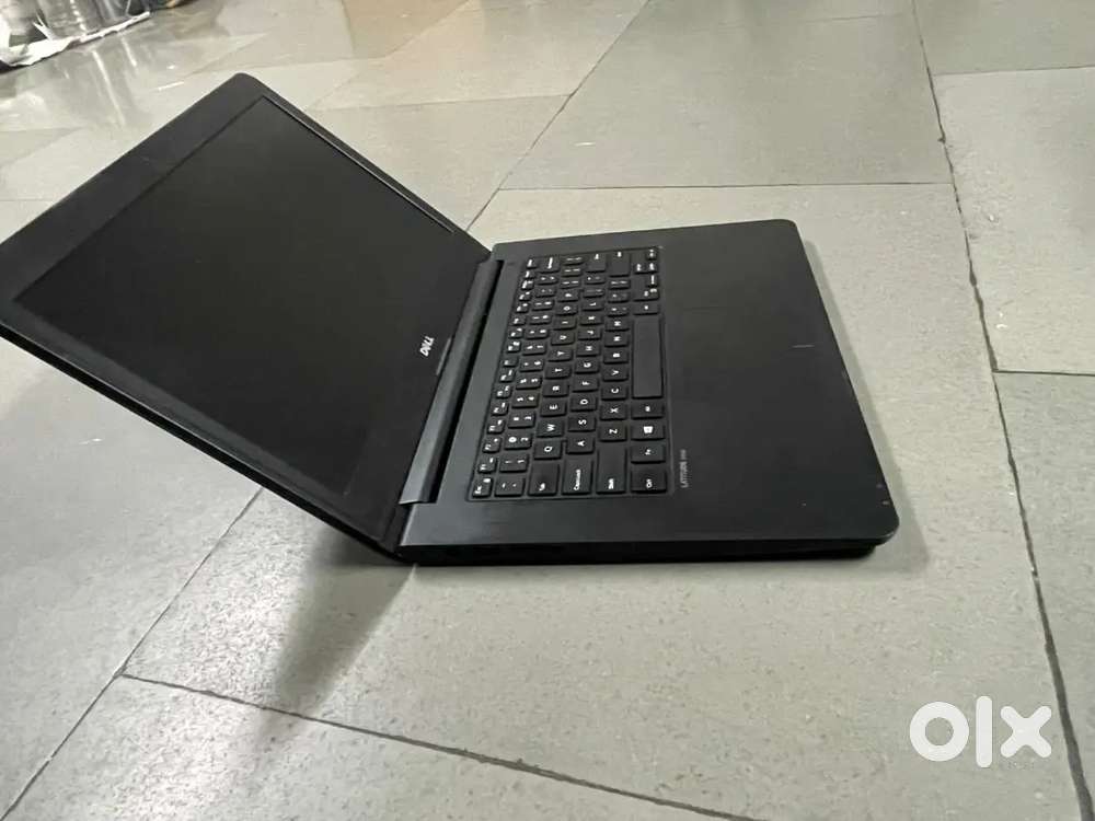 Dell i5 5 th gen 8 gb ram 500 gb storage W10 OS With HD screen