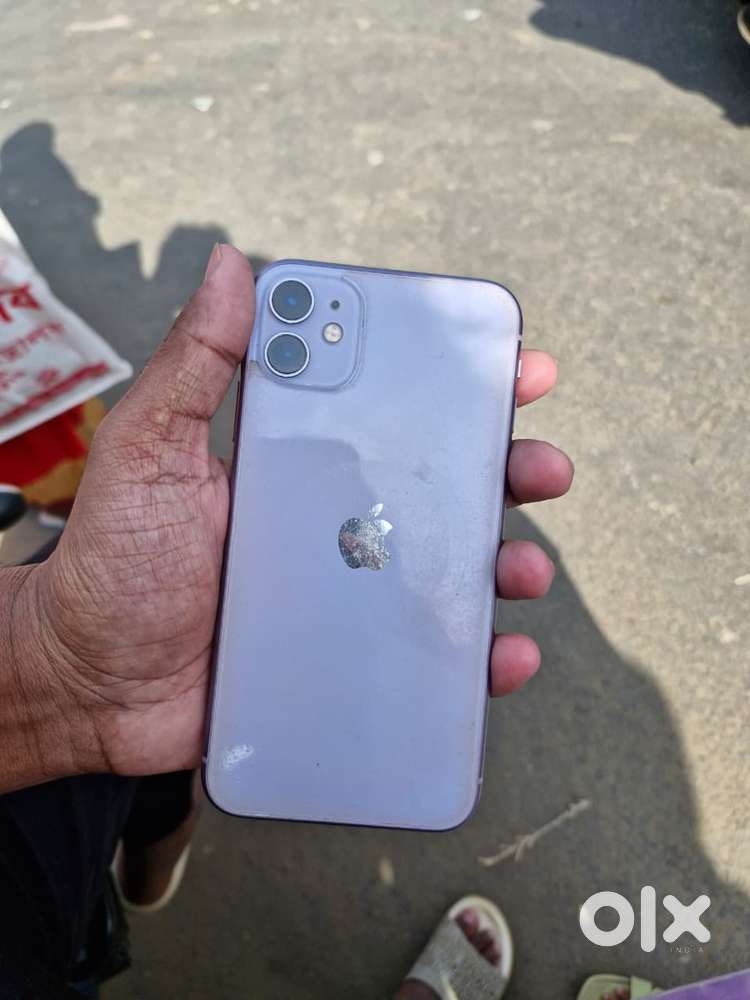 iPhone 11  128GB Purple