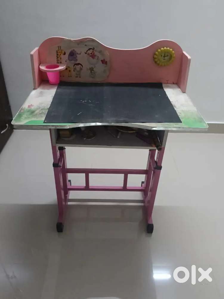 Kids Study Table