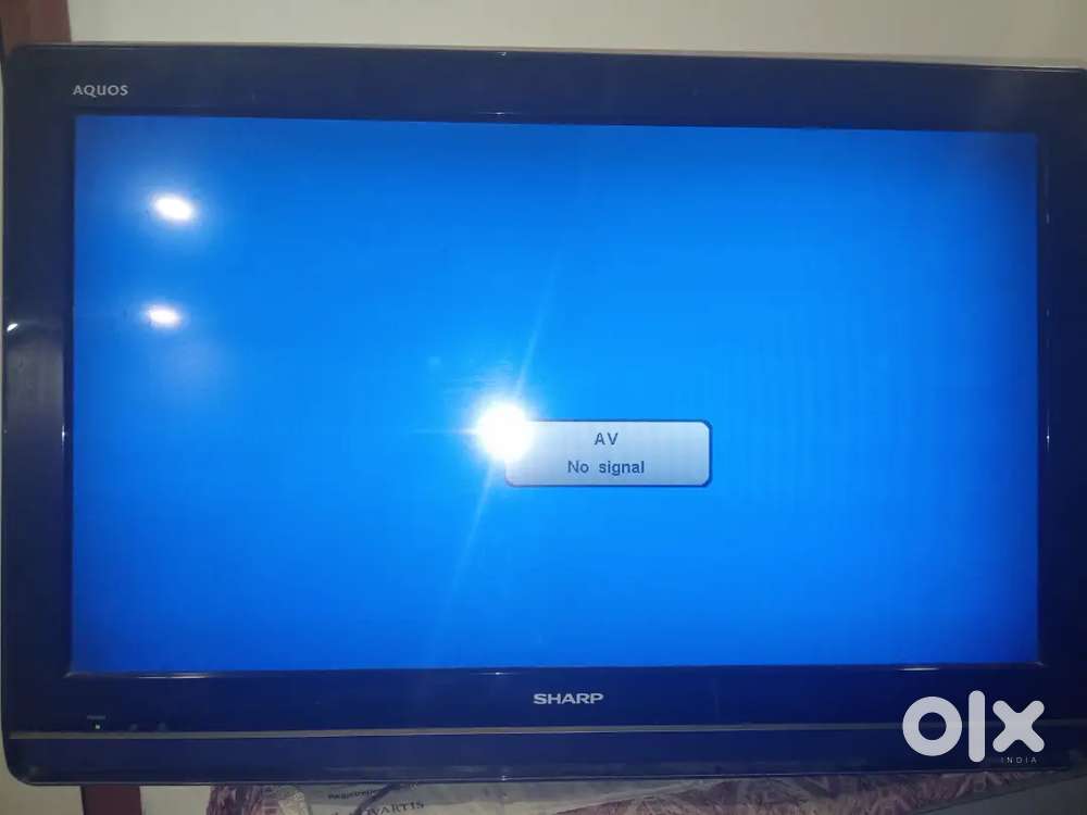 Lcd 32 inch good condition as new