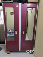 Wardrobe ALMIRAH with locker.