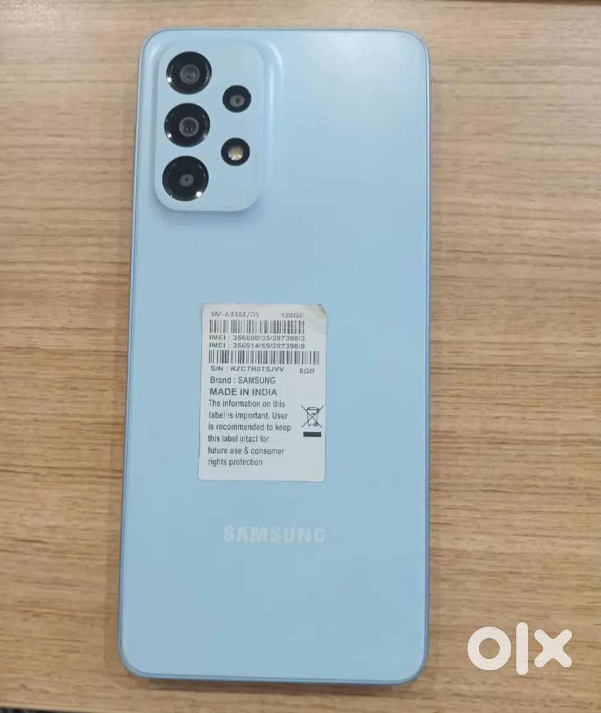 A33 5g. 8gb ram 128 gb rom expandable memory.