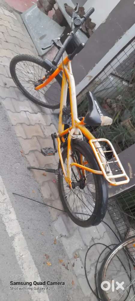 Cycle for children of age 10 to 14 years