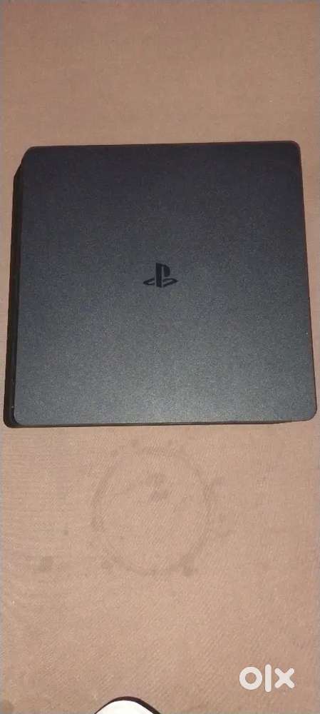 Ps4 slim 1TB