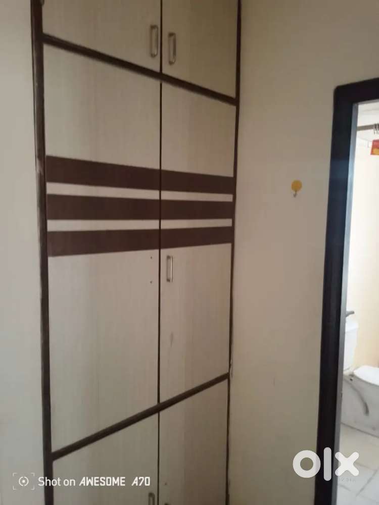 2 bhk Flat available for  family  not call beachlar