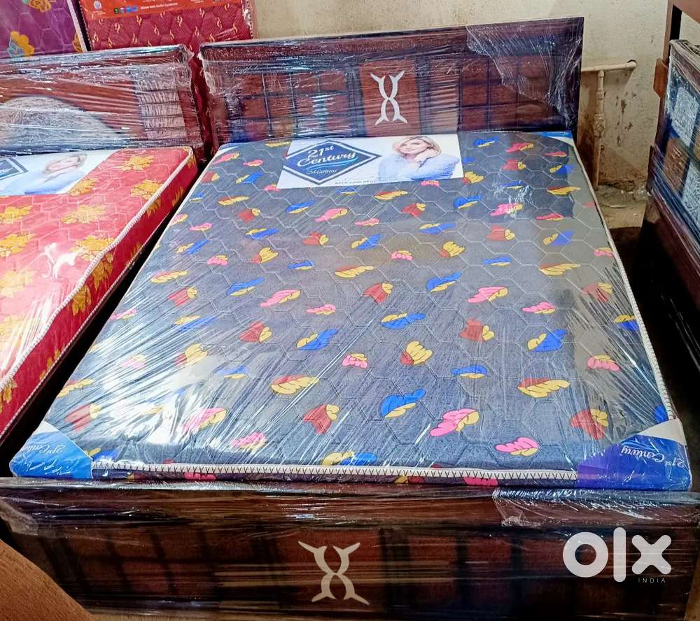 Mountain furniture sell for queen size cot with mattress wholesale pri