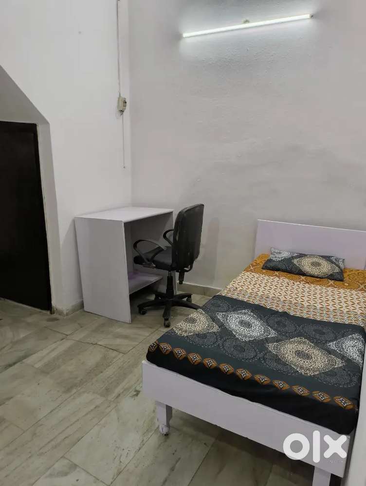 3 Room PG/Flat for rent