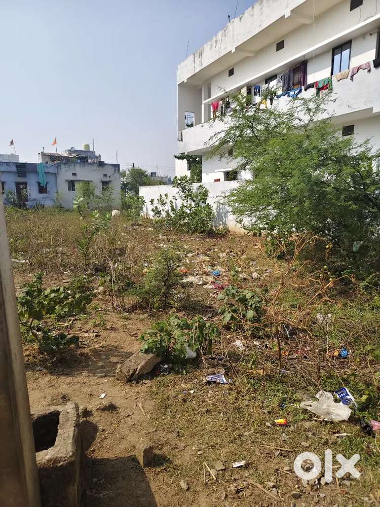 खुला जमीन है