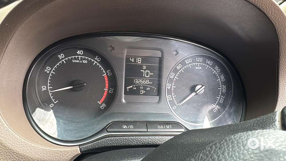 Skoda Rapid 2015 Petrol 132000 Km Driven
