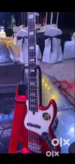 Marcus miller v7 Bass guitar
