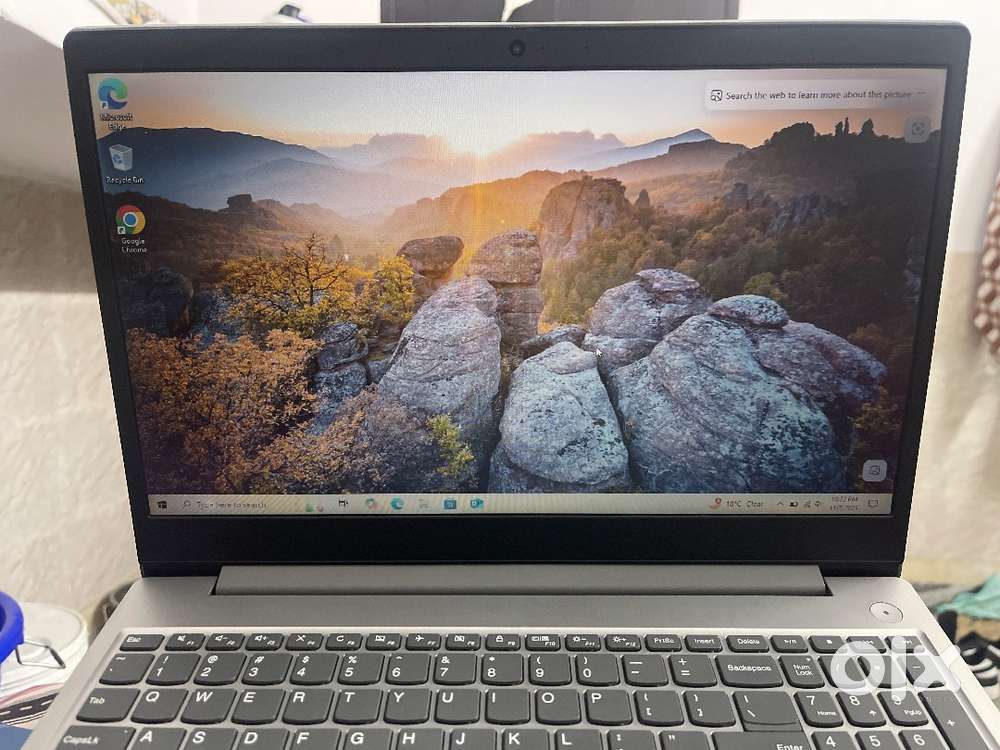 Idea pad slim 3 ,privacy shutter on webcam,stylish design , daily audi