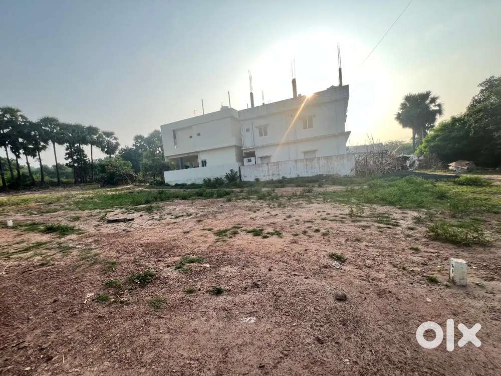 రాజమండ్రి కవల గొయ్య 266 గజాల స్థలం వెస్ట్ ఫేసింగ్ పడమర ఫేసింగ్ 40 * 60