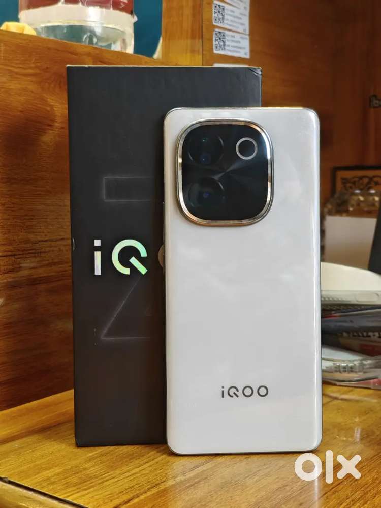 Royal Mobiles iQOO Z9s Pro 8/256GB