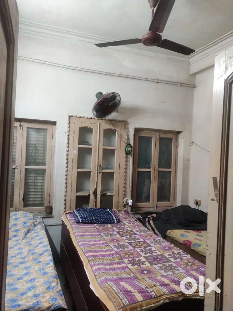 Male pg accomodation