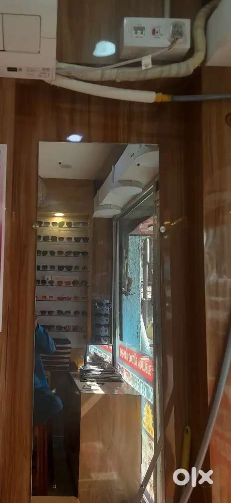 Sales woman, near rishra locality area mahila sales chahiye ,