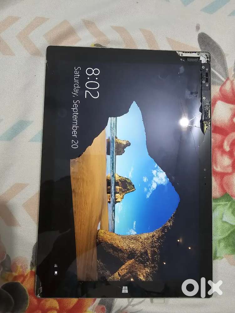 Microsoft surface pro 3, 8 gb ram 256 gb SSD