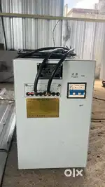 Three phace intelligent AC voltage stabilizer