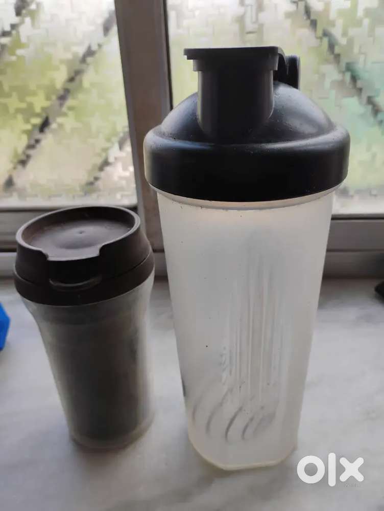 Big and small shaker for gym person