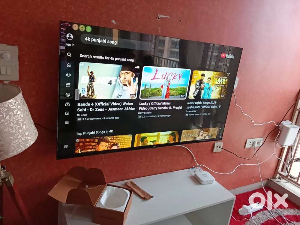 42 inch Android Led with SMART features -Cromcast, Wi-Fi inbuit TV