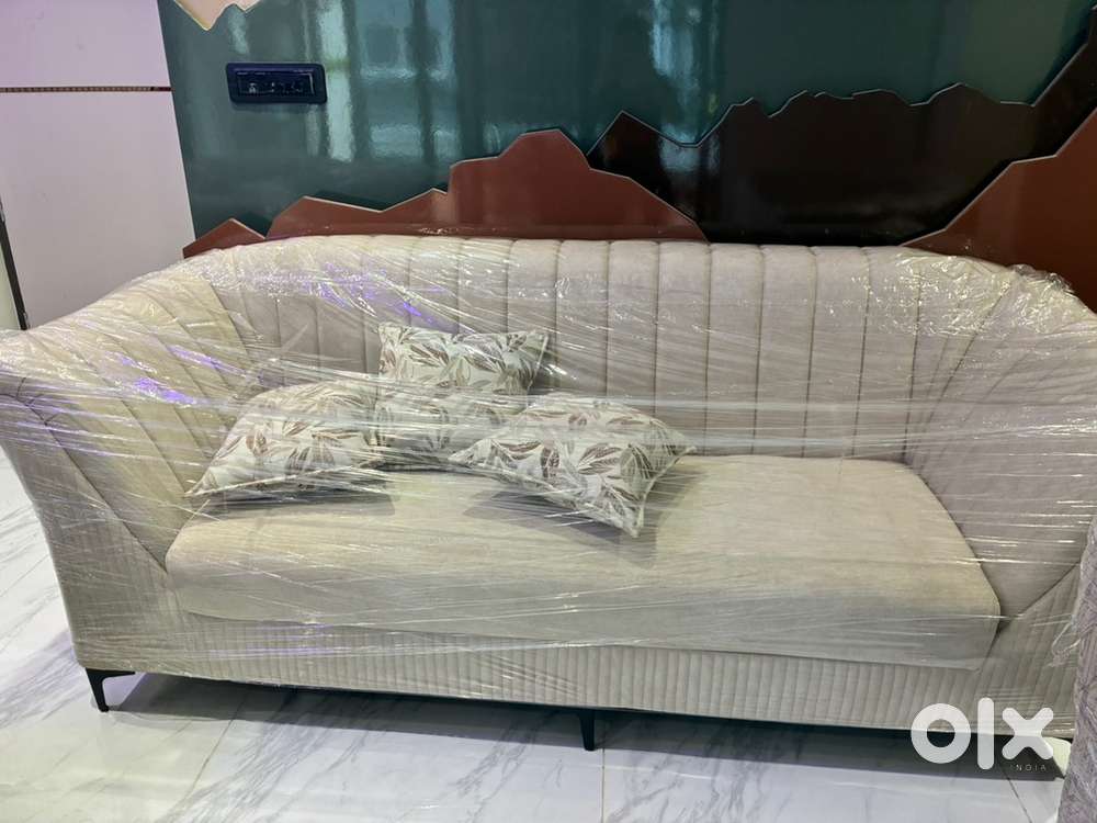 Brand new premium sofa 3 seater  unused and packed