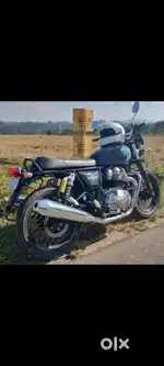 Royal Enfield interceptor 650.