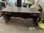Computer table