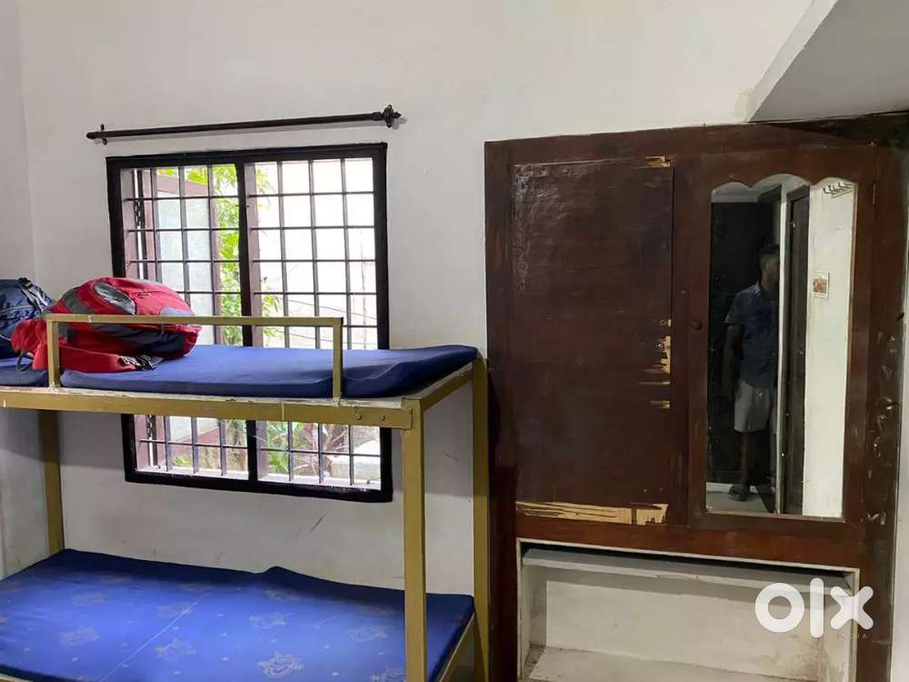 Boys hostel PG available