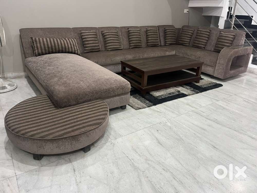 Sofa set with wooden Center Table @ Rs 35000
