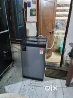 FULLY AUTOMATIC Washing machine 8kg with heater with 5 star rating.