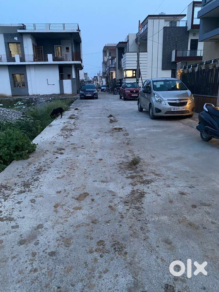 Plot for sale in Amar Vihar colony