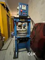 70,000. Single Die Paper Plate Machine