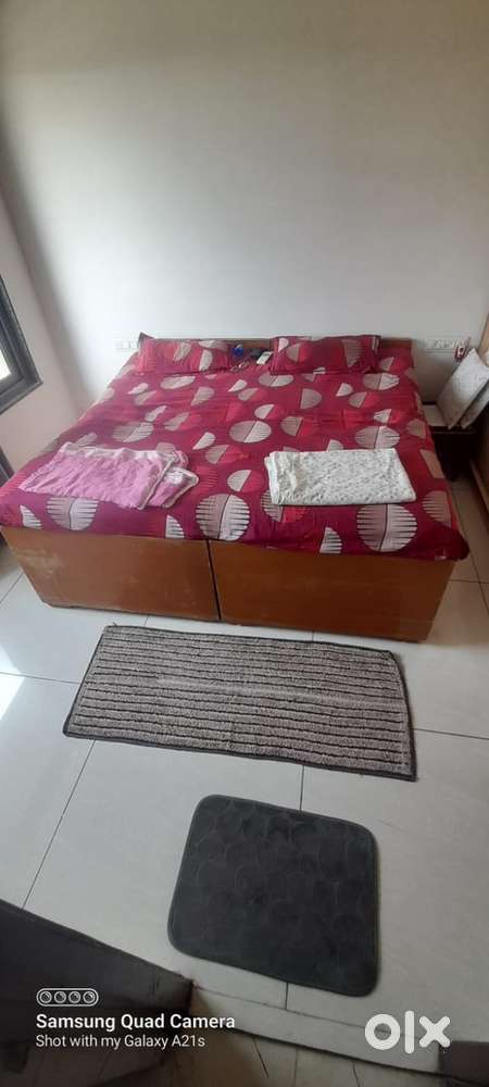  For Sale: 2 Beds with Storage + Mattress