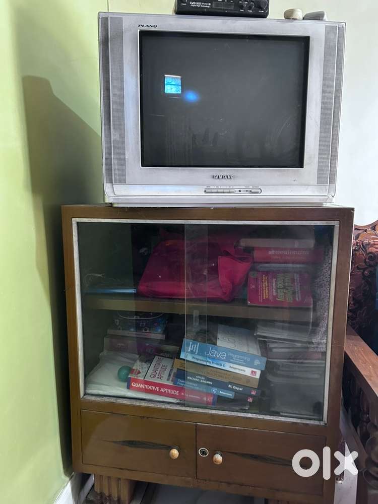 Samsung tv with tv unit