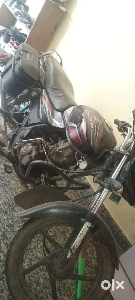 Bajaj discover 100 CC DSI ENGINE GOOD CONDITION