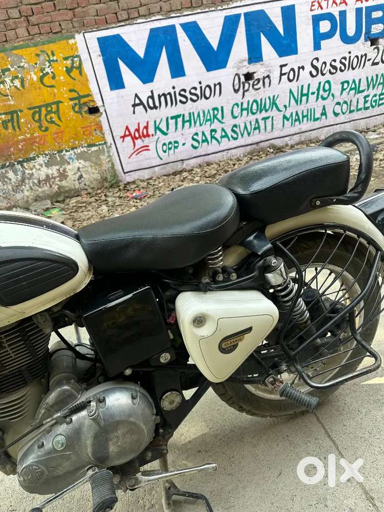 Urgent sell jis bhai ko chaiye vo hi contact kre