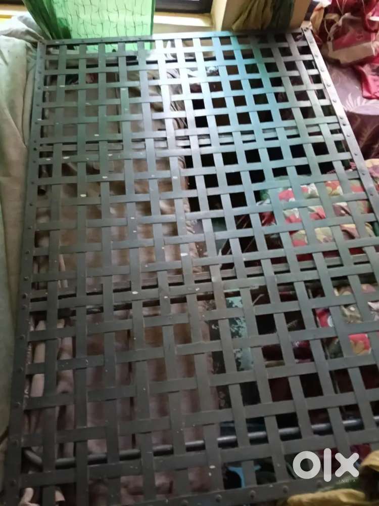 Double touch bed