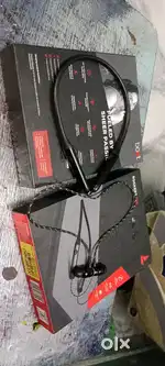 Boat neck band