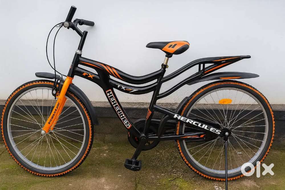 “Excellent Condition Hercules FX Cycle – Stylish Look, Smooth Ride,